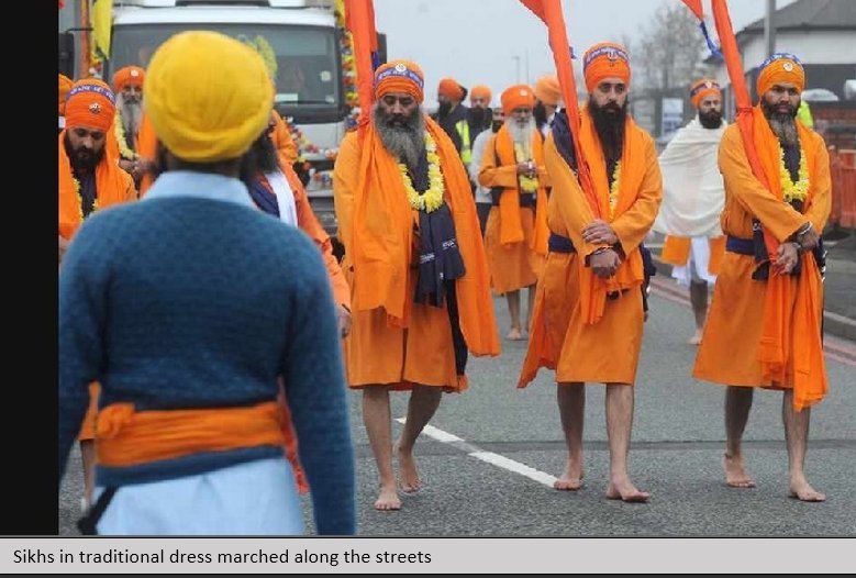 TraditionalDress (84K)