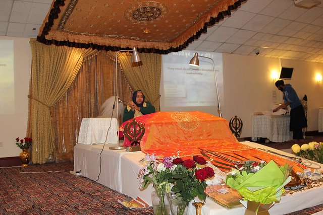 Gurdwara-sahib-south-shields (208K)