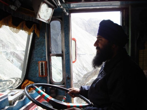 Portrait-of-Sikh-Truckdriver (47K)