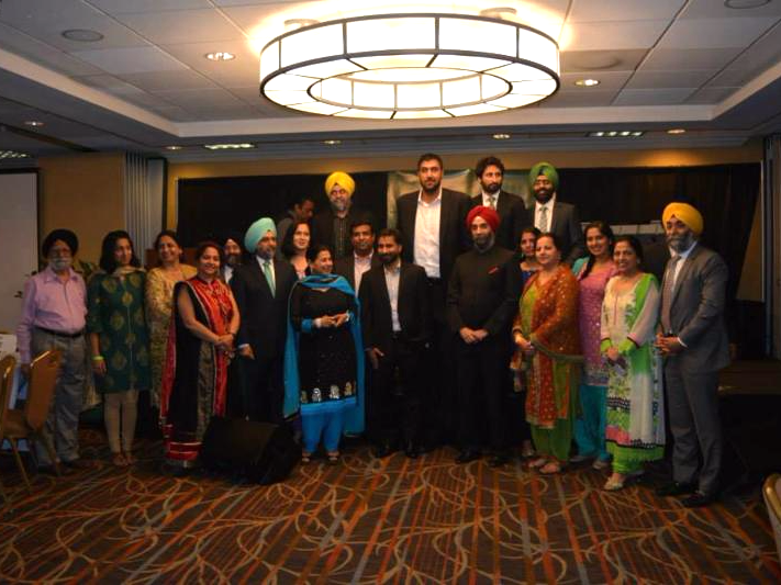 DCTeamWthGuests (487K)