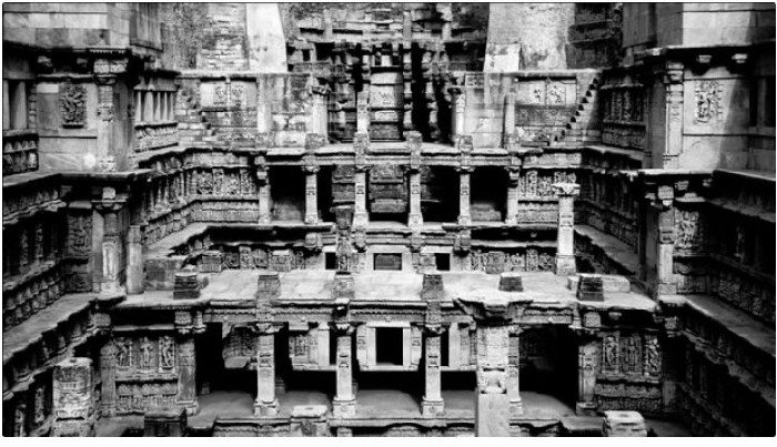 Stepwell (107K)