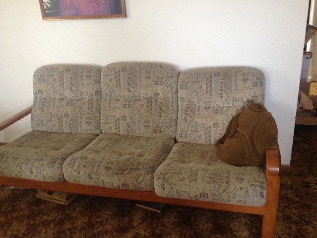 Couch (65K)