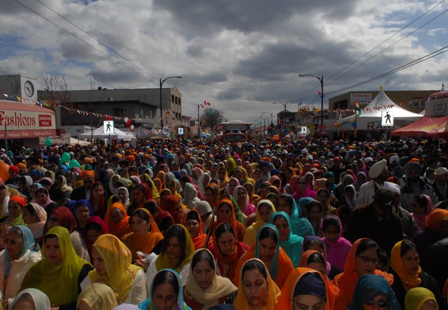 Vaisakhi-parade-in-Vancouver (314K)