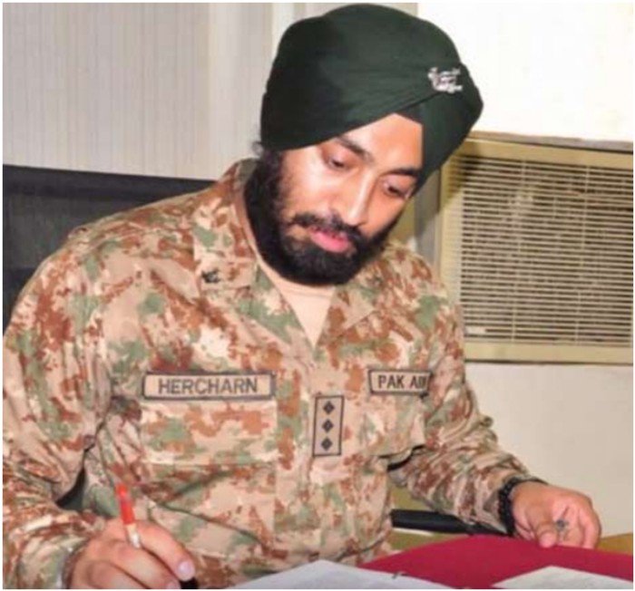 Sikh-Army (88K)