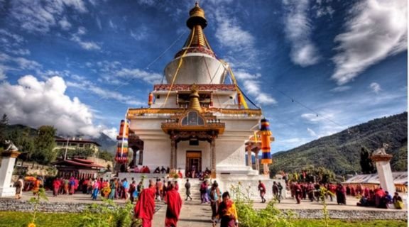 memorial-chorten-thimphu-bhutan (43K)