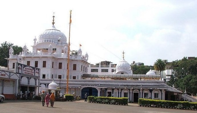 nanak-jhira-sahib-gurudwara-bidar (198K)