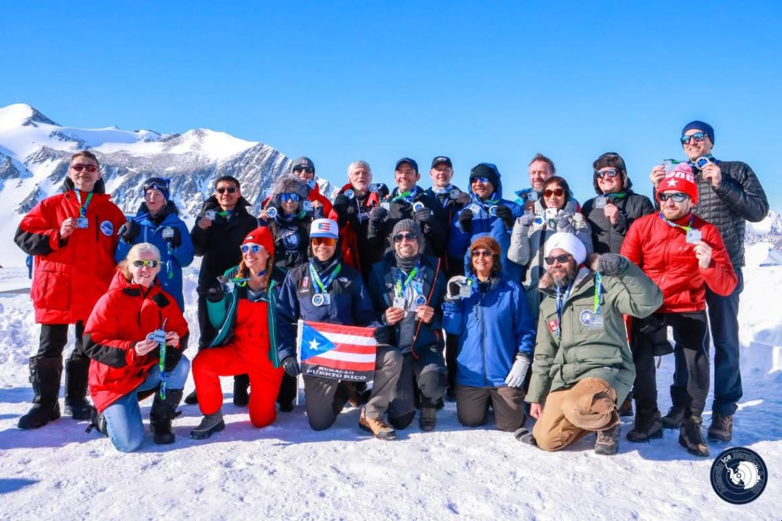 Jasdeep_Antarctica_Group_Picture.jpg