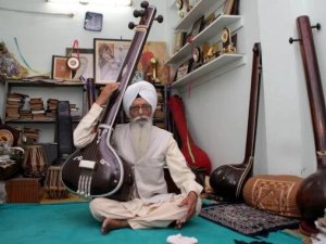  Professor Kartar Singh