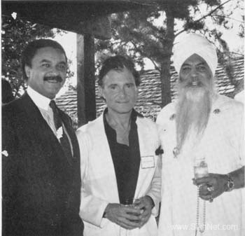 The Siri Singh Sahib and Governor Ron Brown